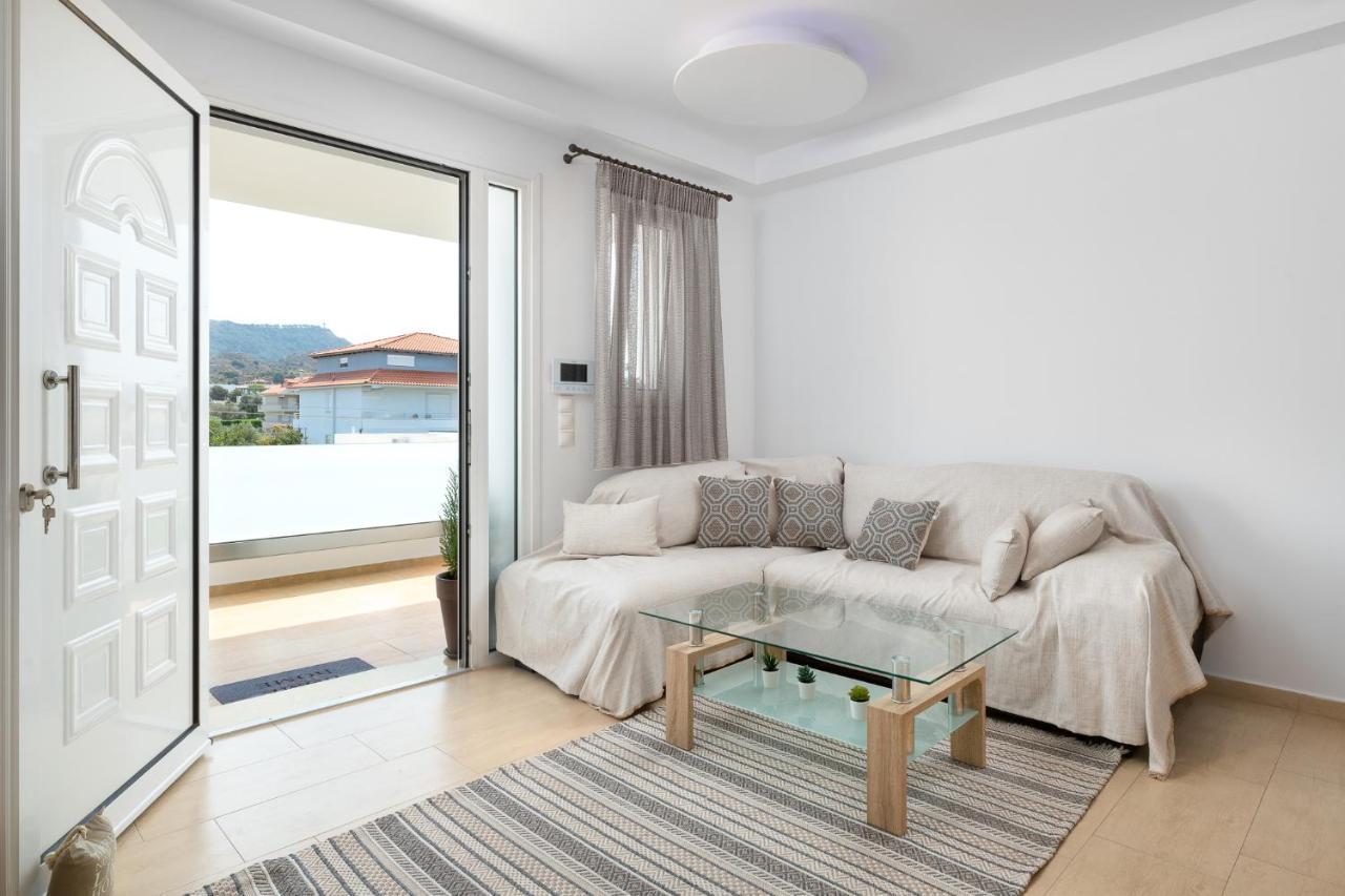 קרמסטי White House Kokas Luxury Apartments מראה חיצוני תמונה