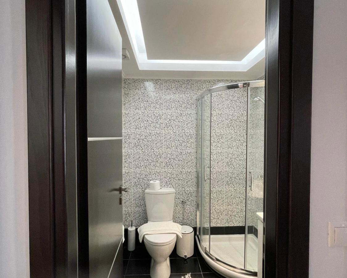 קרמסטי White House Kokas Luxury Apartments מראה חיצוני תמונה