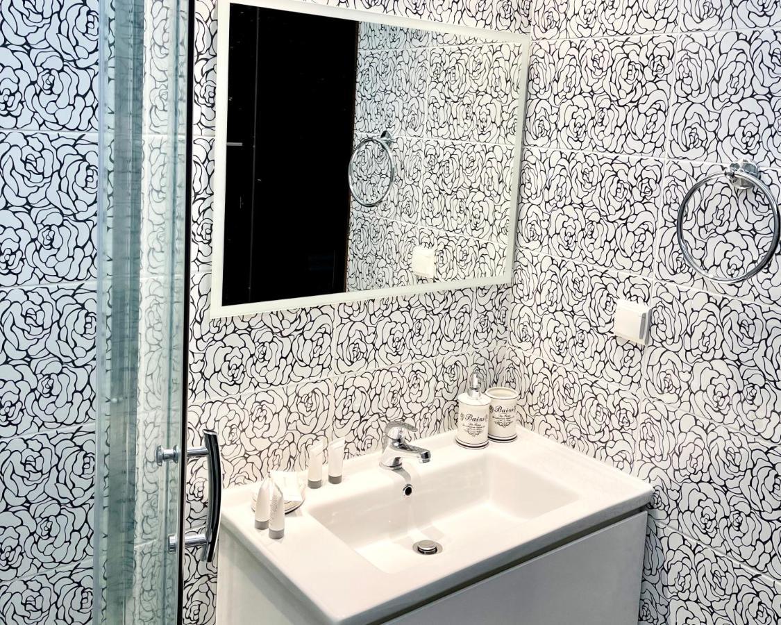 קרמסטי White House Kokas Luxury Apartments מראה חיצוני תמונה